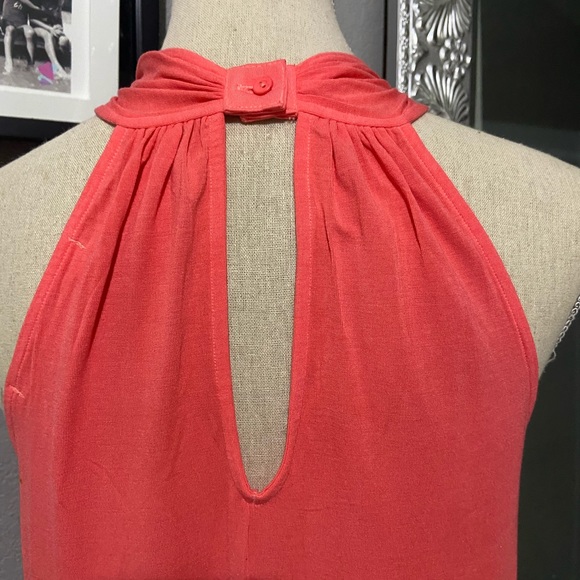 Michael Stars New Coral Cross Front flowey top - Picture 2 of 3